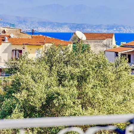 Апартаменты Trousas With Private Pool Кассиопи