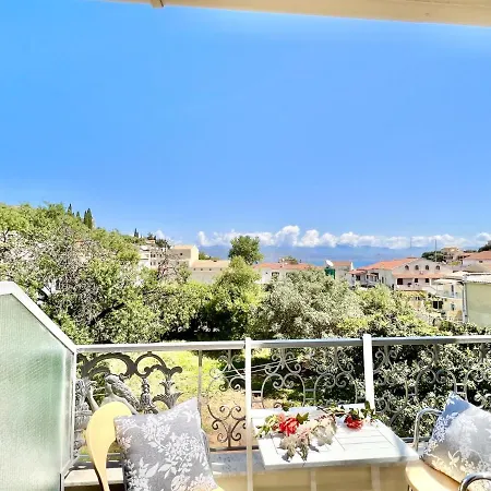 Trousas With Private Pool Apartment