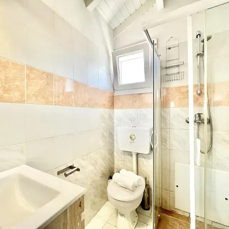 Trousas With Private Pool קאסיופי