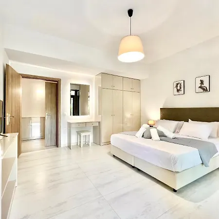 Trousas With Private Pool קאסיופי
