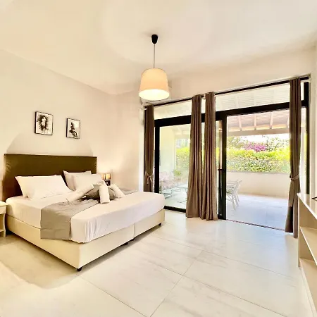 Apartament Trousas With Private Pool Kassiopi