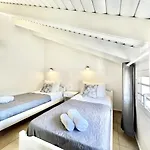 Διαμέρισμα Trousas With Private Pool Κασσιόπη