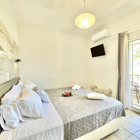 Apartamento Trousas With Private Pool Kassiopi